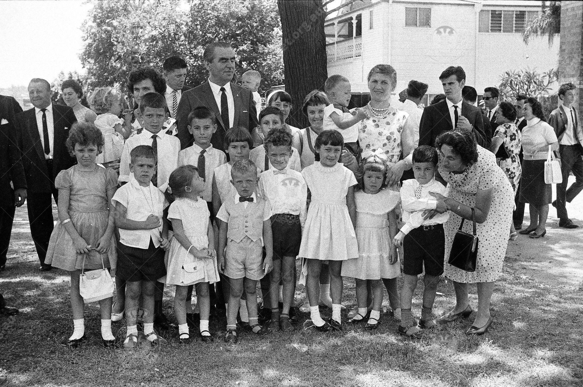 000000030008 000000030008