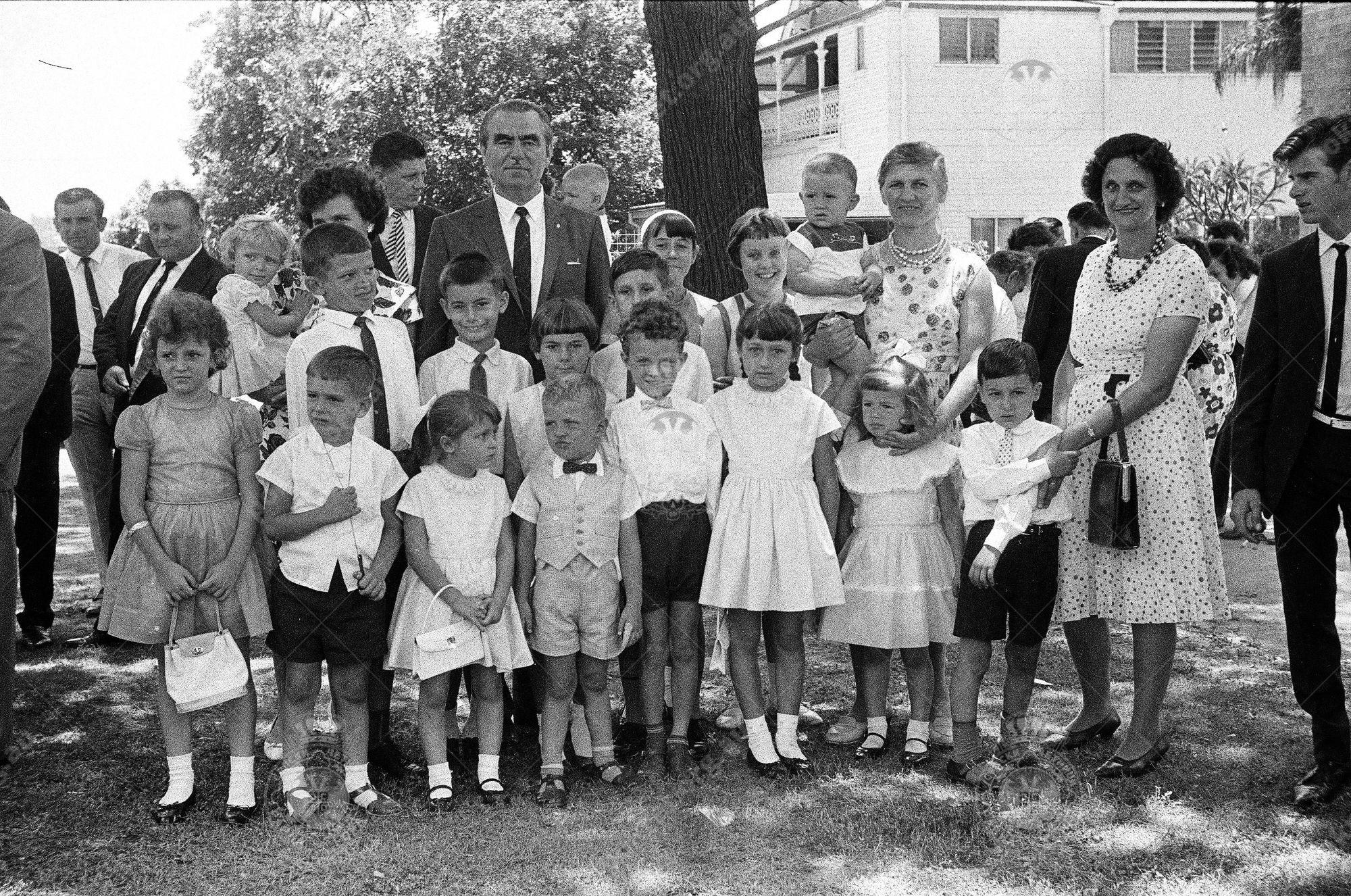 000000030009 000000030009