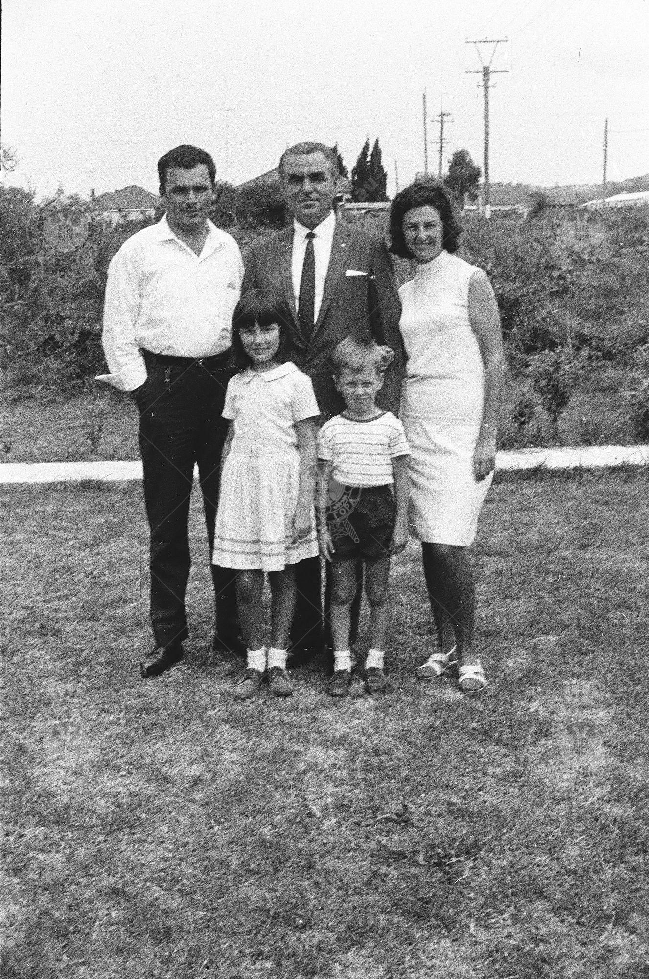 000000040005 000000040005