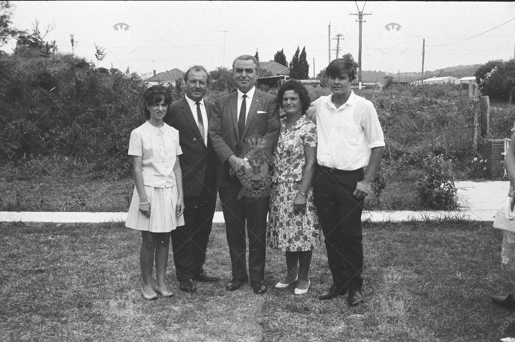 000000040010 000000040010