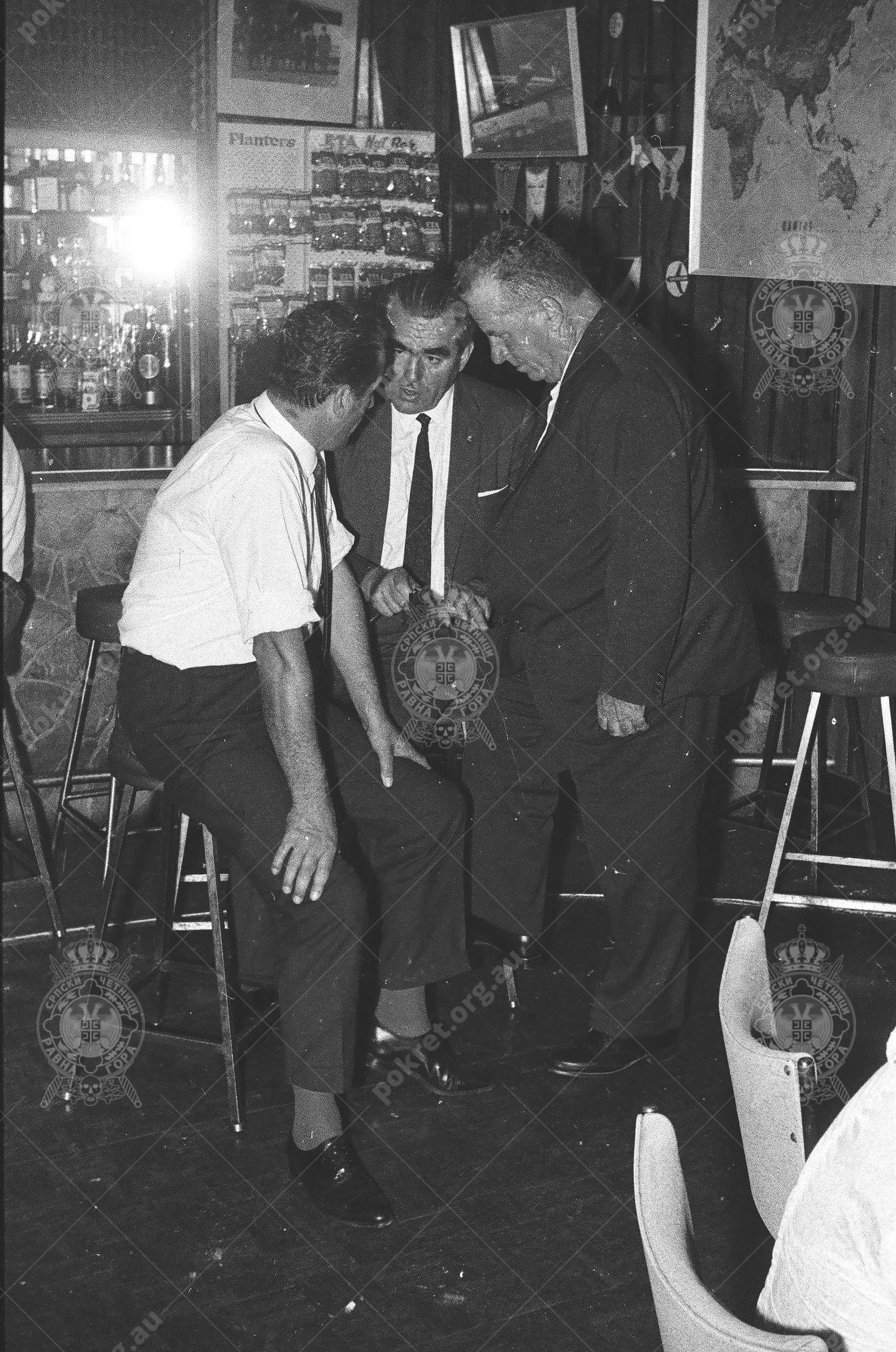 000000040013 000000040013