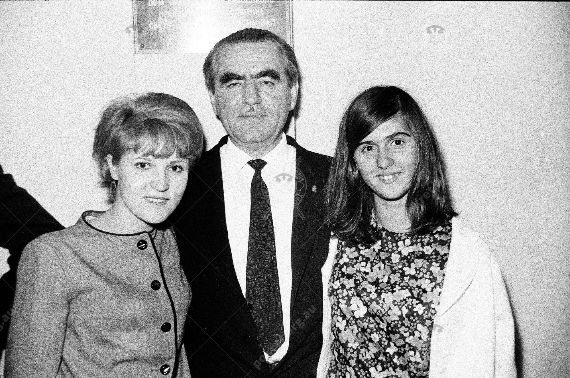 000000050018 000000050018