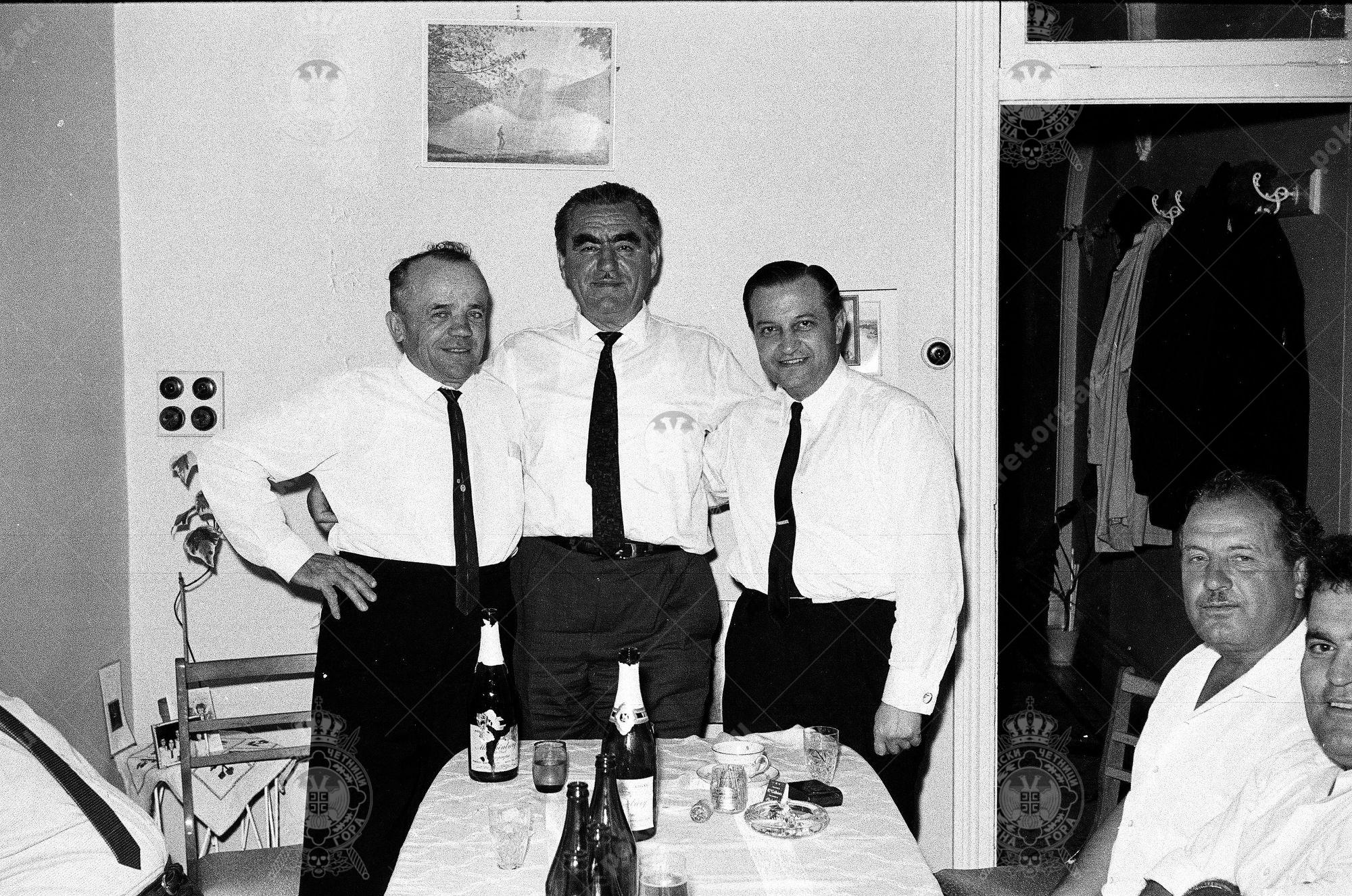 000000060015 000000060015