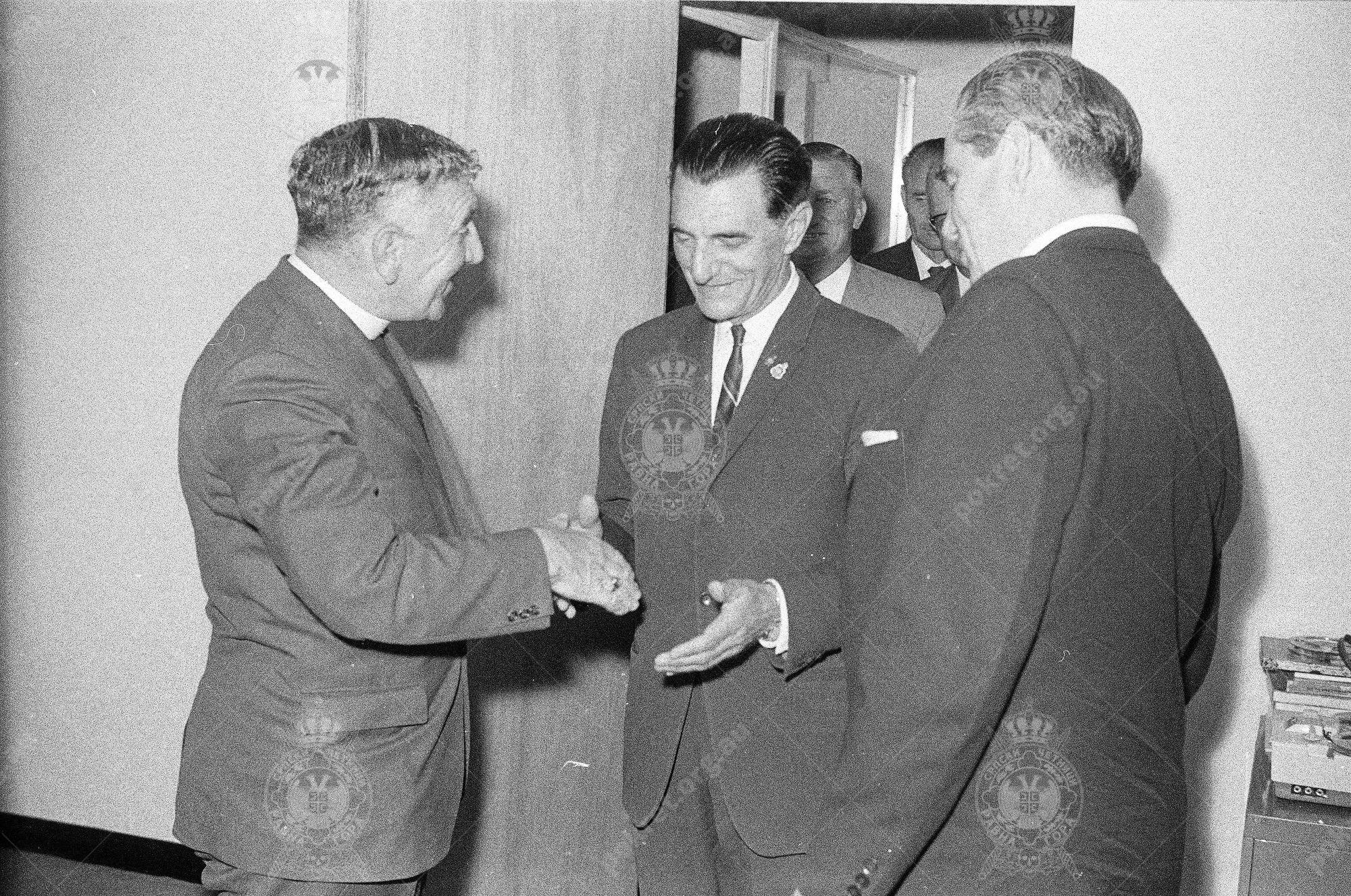 000000070004 000000070004