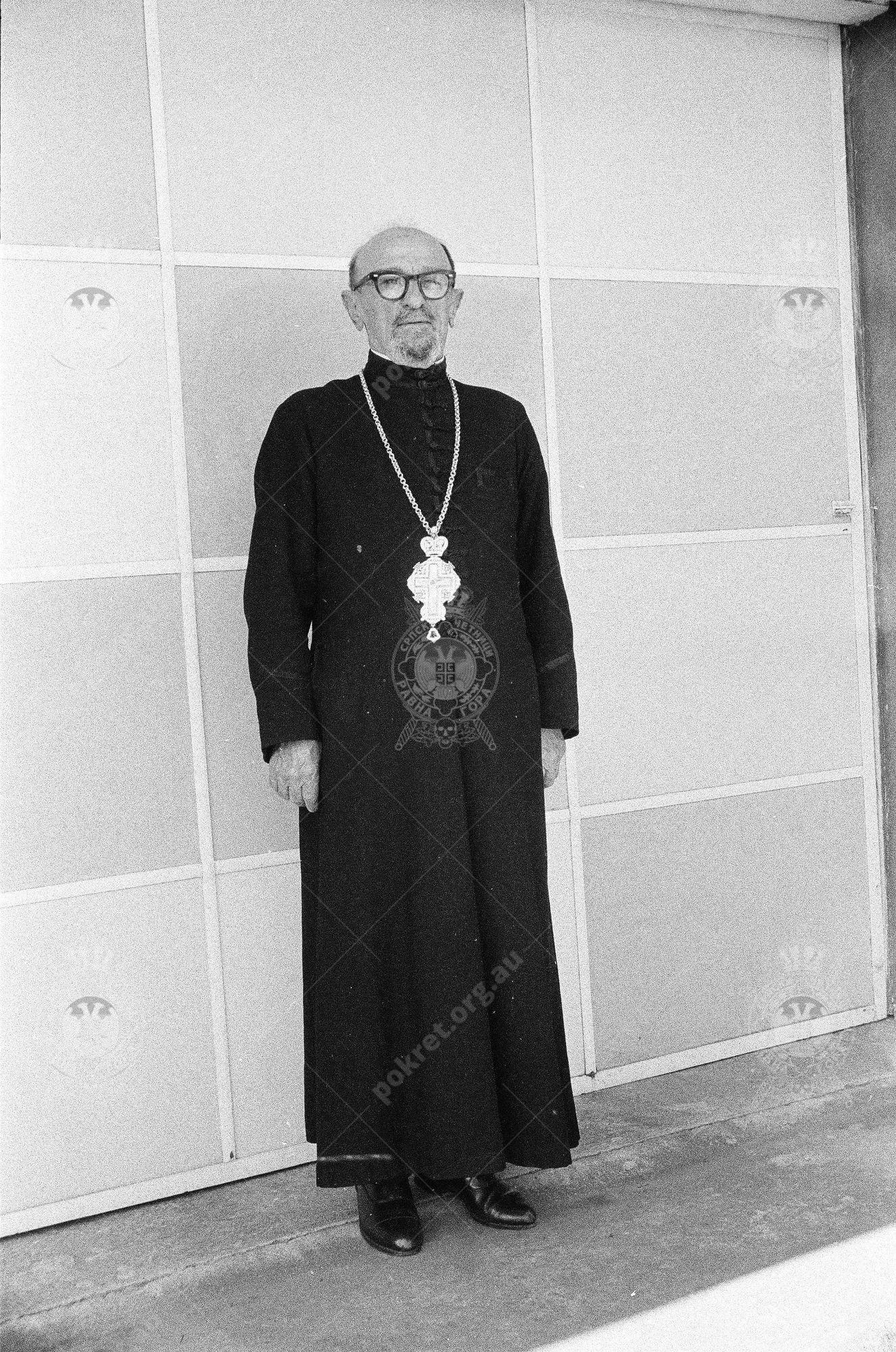 000000070016 000000070016