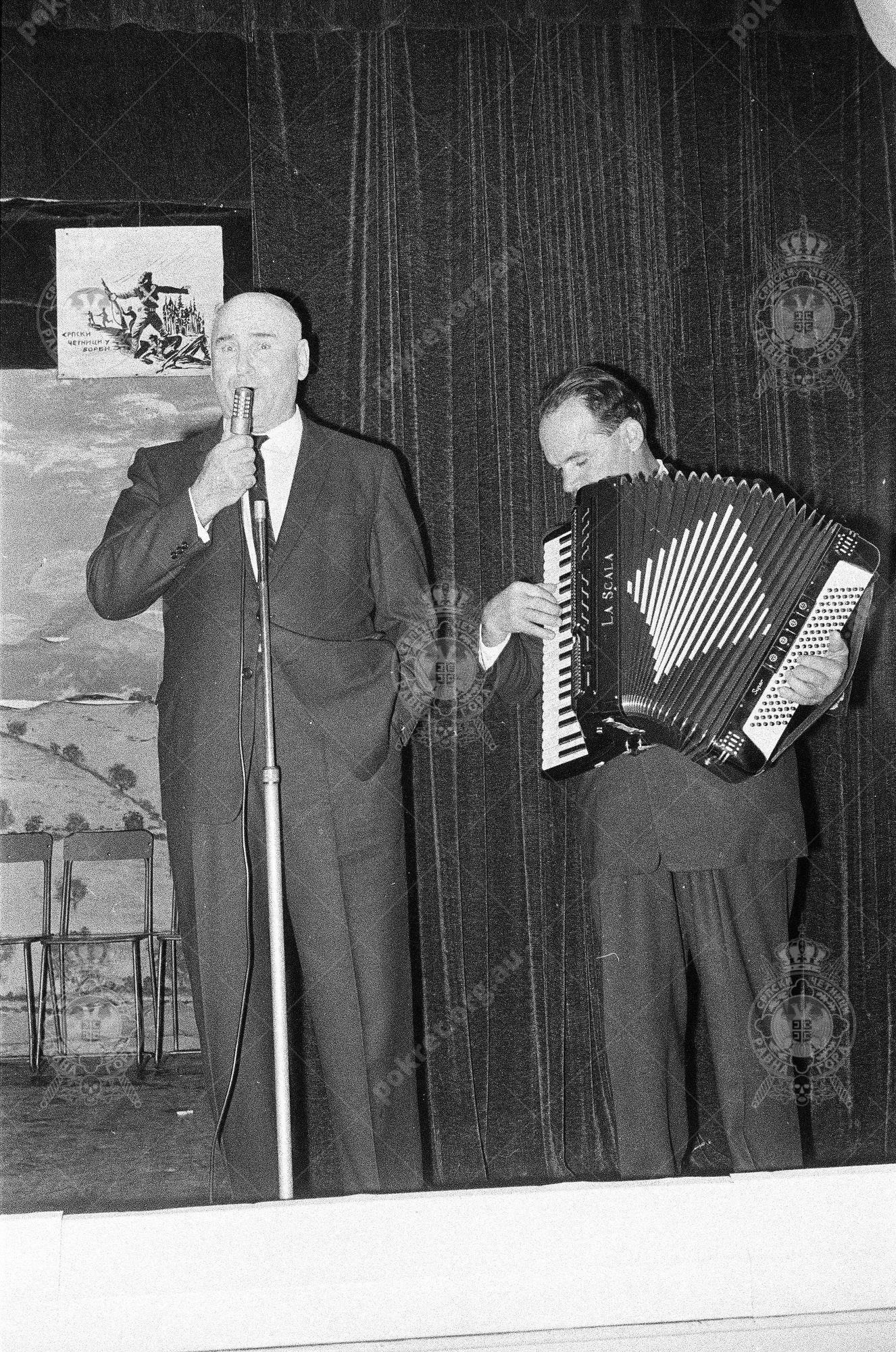 000000070030 000000070030