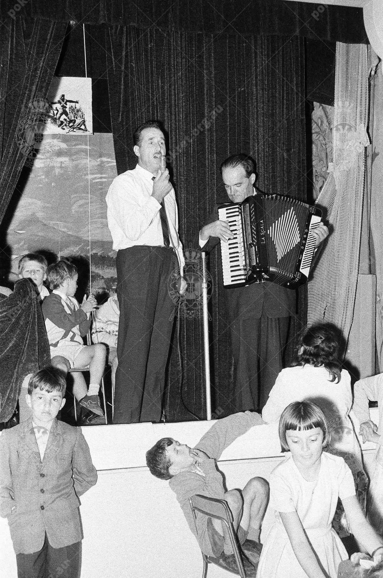 000000070032 000000070032