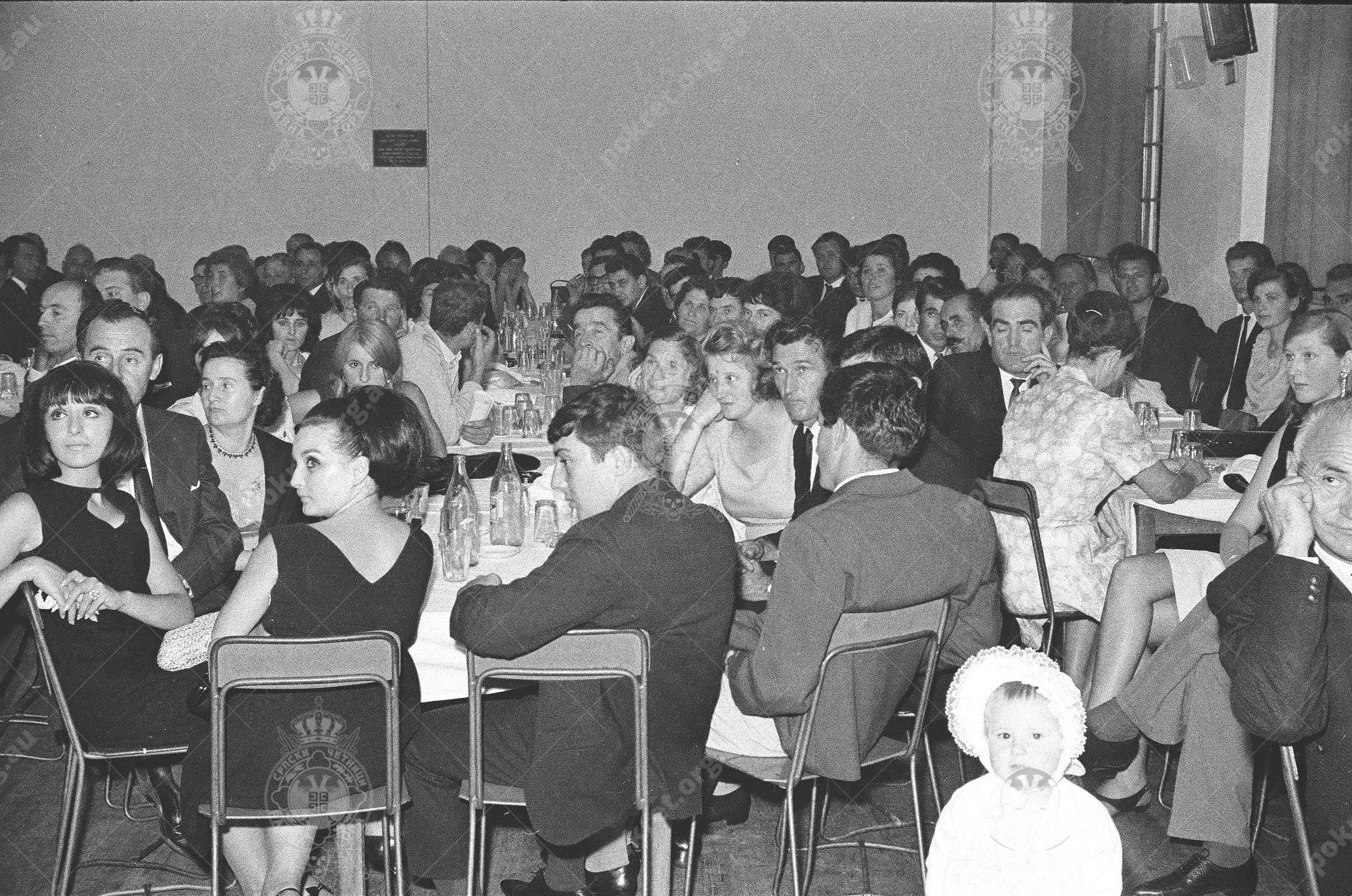 000000100008 000000100008