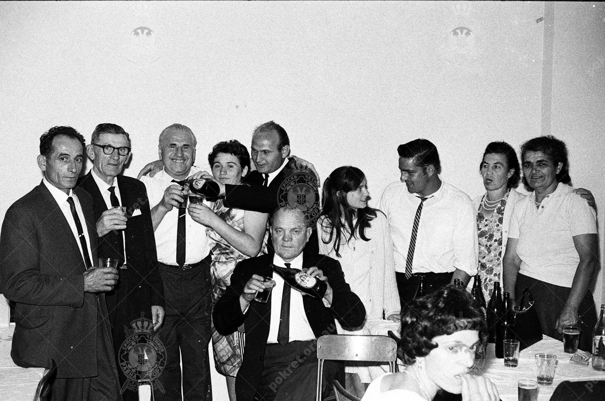 000000100031 000000100031