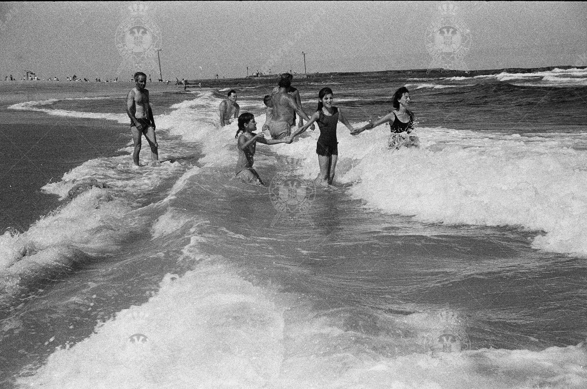 000000110014 000000110014