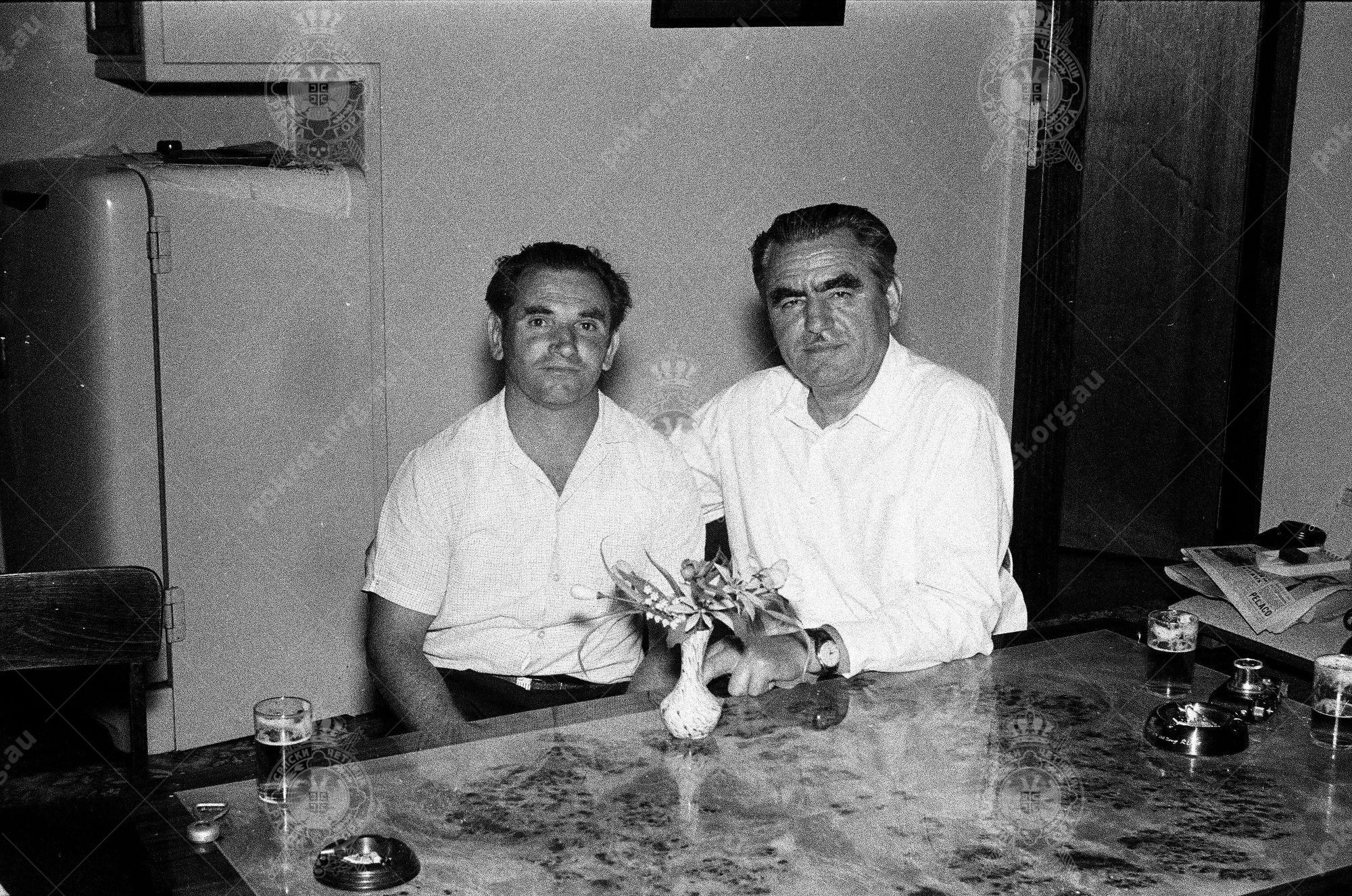 000000110027 000000110027