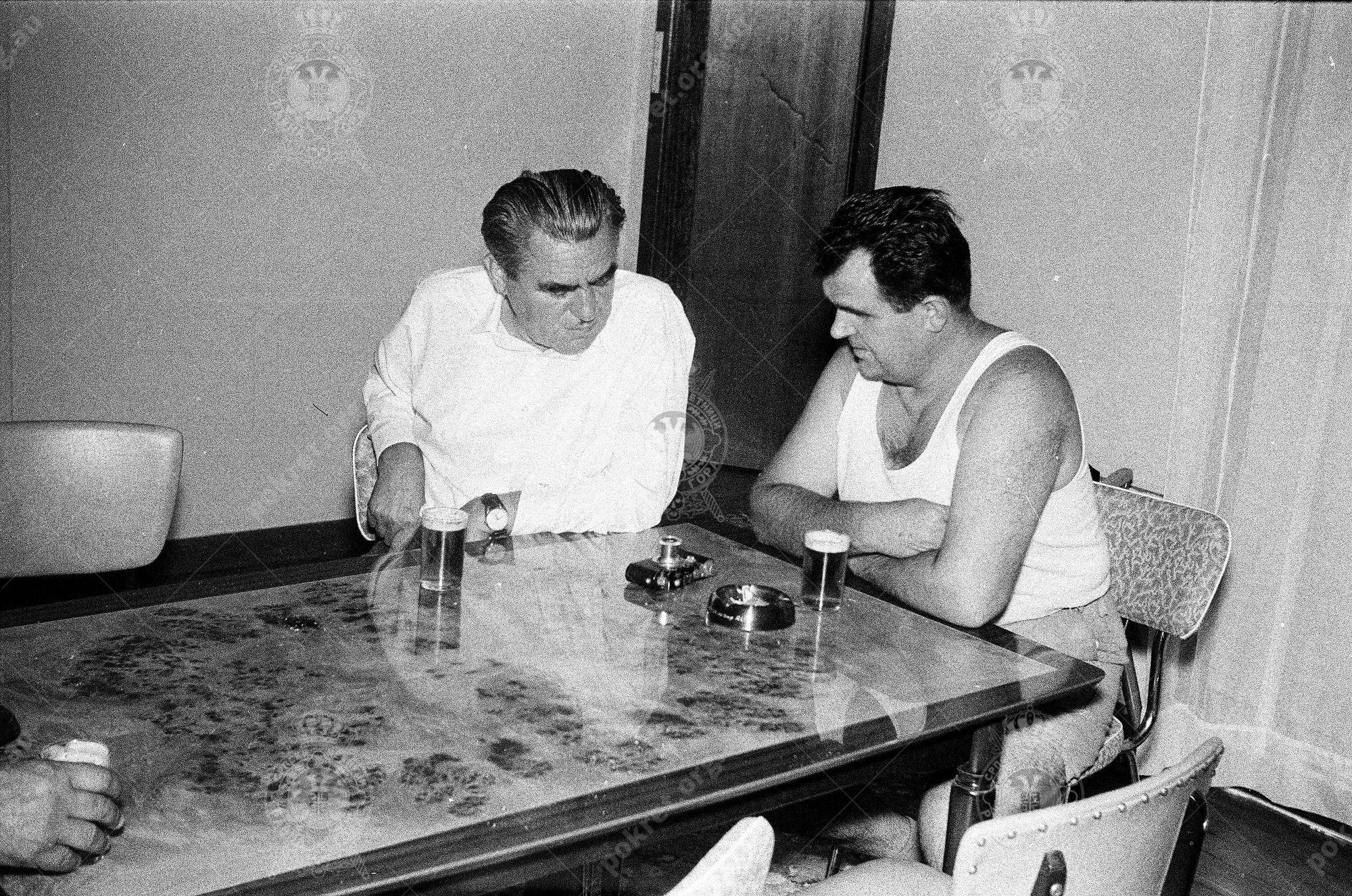 000000110030 000000110030