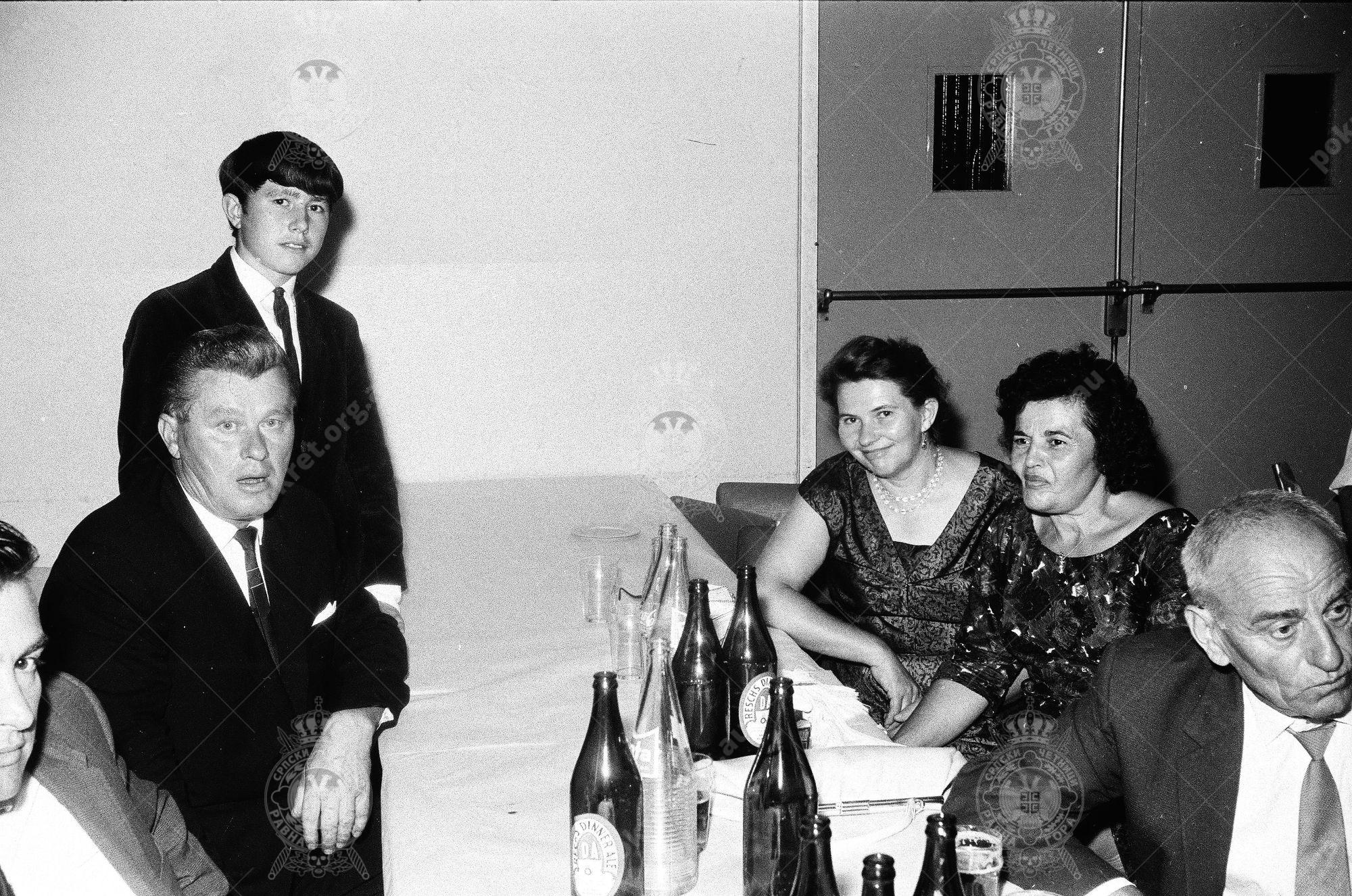 000000120009 000000120009