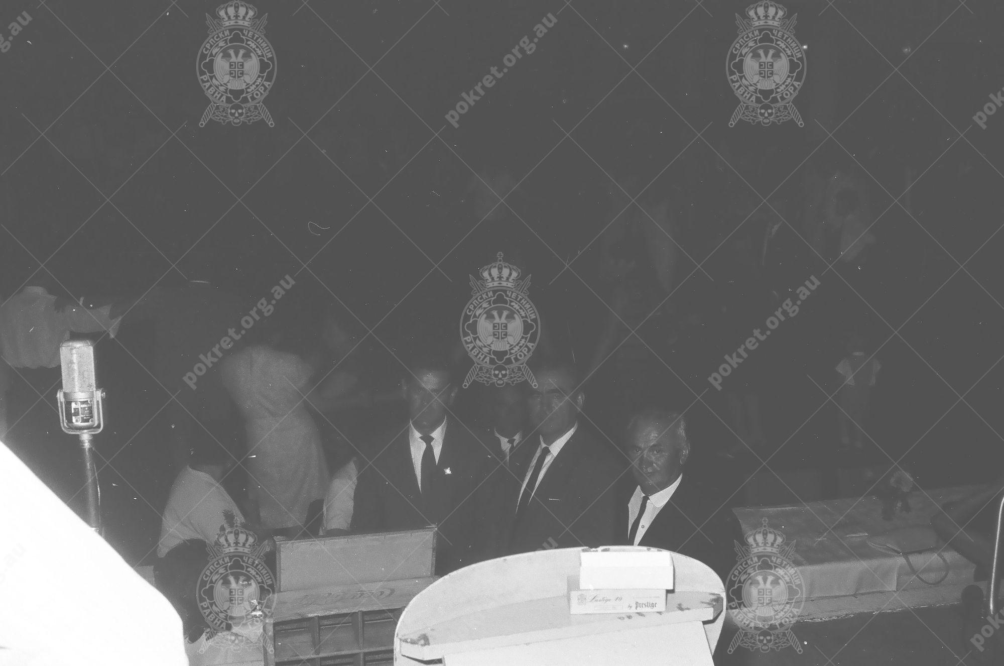 000000140008 000000140008