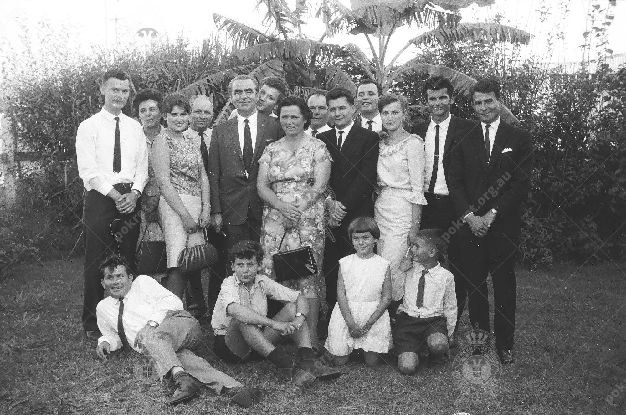 000000140027 000000140027