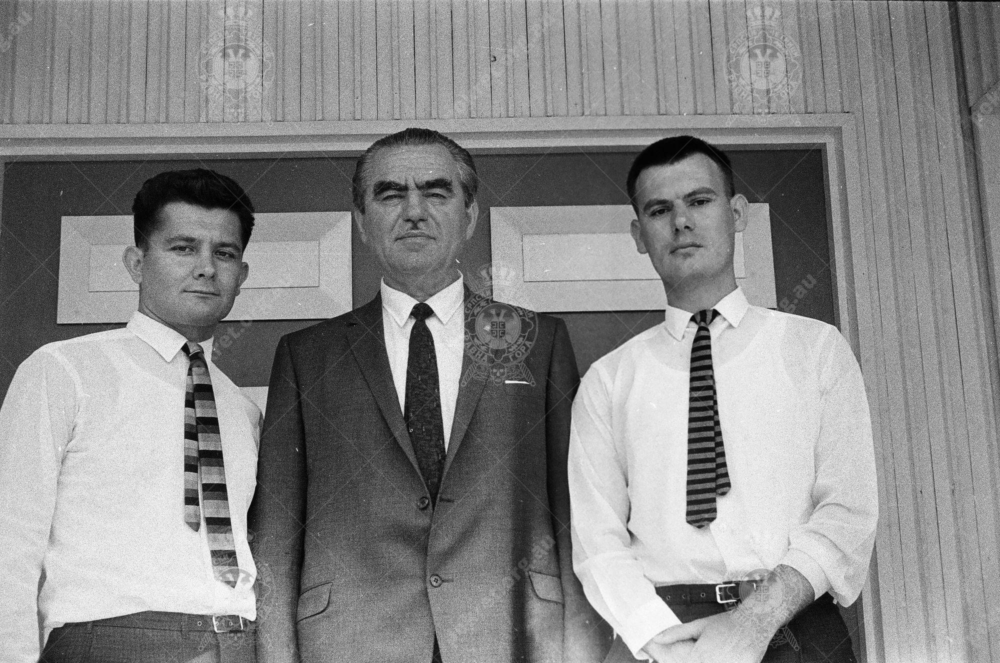 000000150023 000000150023