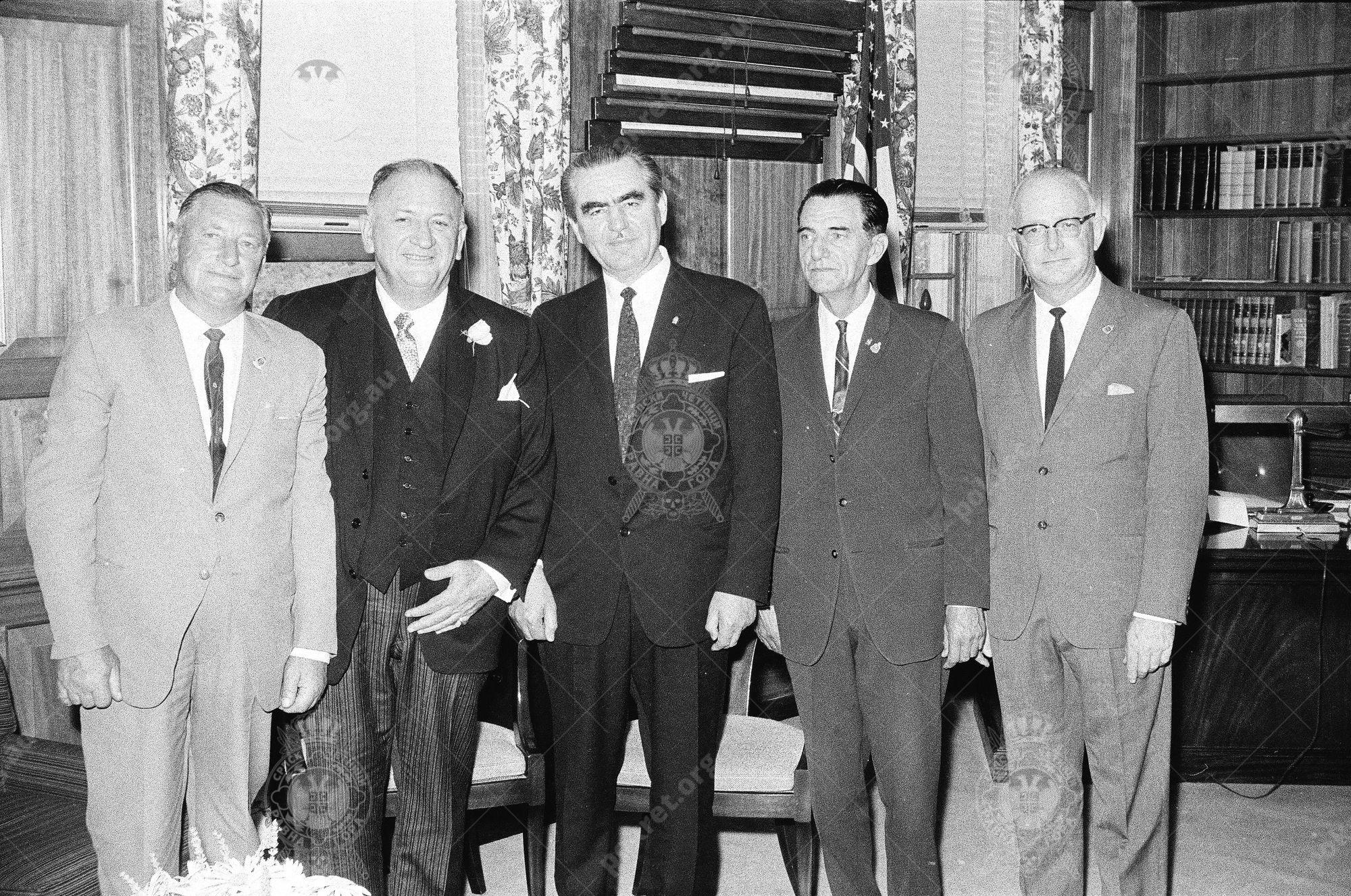 000000210012 000000210012