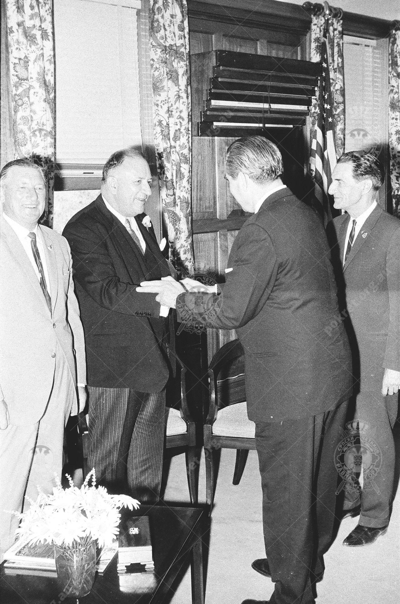 000000210014 000000210014